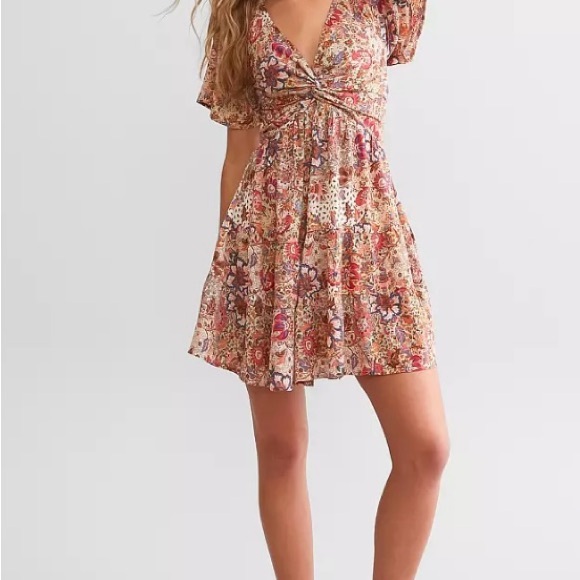 Willow & Root Floral Dress - Picture 1 of 4